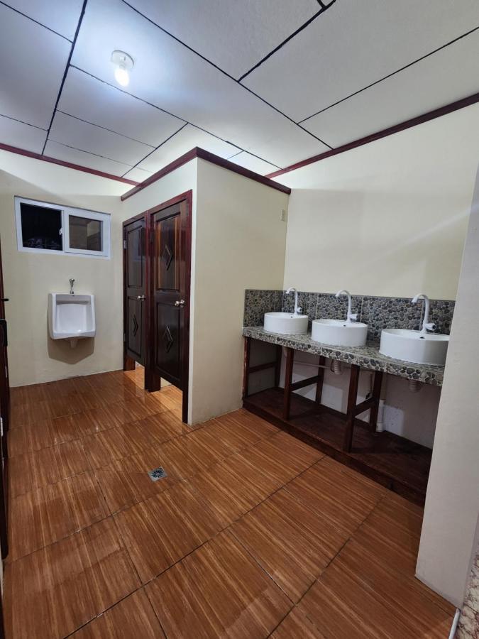 Fenix Hotel & Hostel Utila Luaran gambar